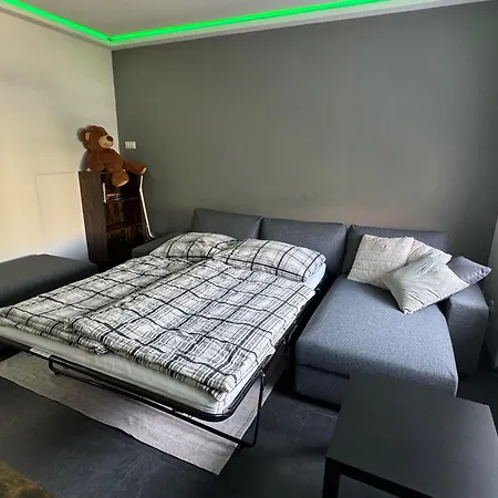 Dulovo Square Apartment, Close To City Center *